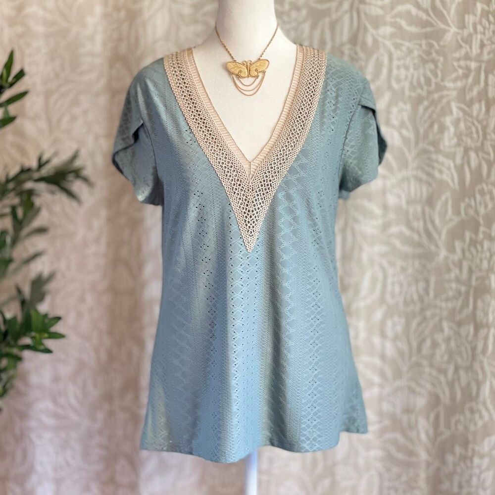 NWOT Sage‎ Blue Eyelet Top w/ Crochet Trim V-Neck Cottagecore Boho Blouse Size S